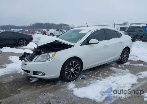 2017 Buick Verano Sport Touring из США, поврежденный, VIN 1G4PR5SK2H4113836